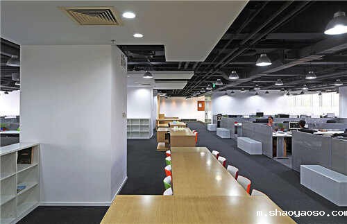 员工办公桌摆放装修效果图片